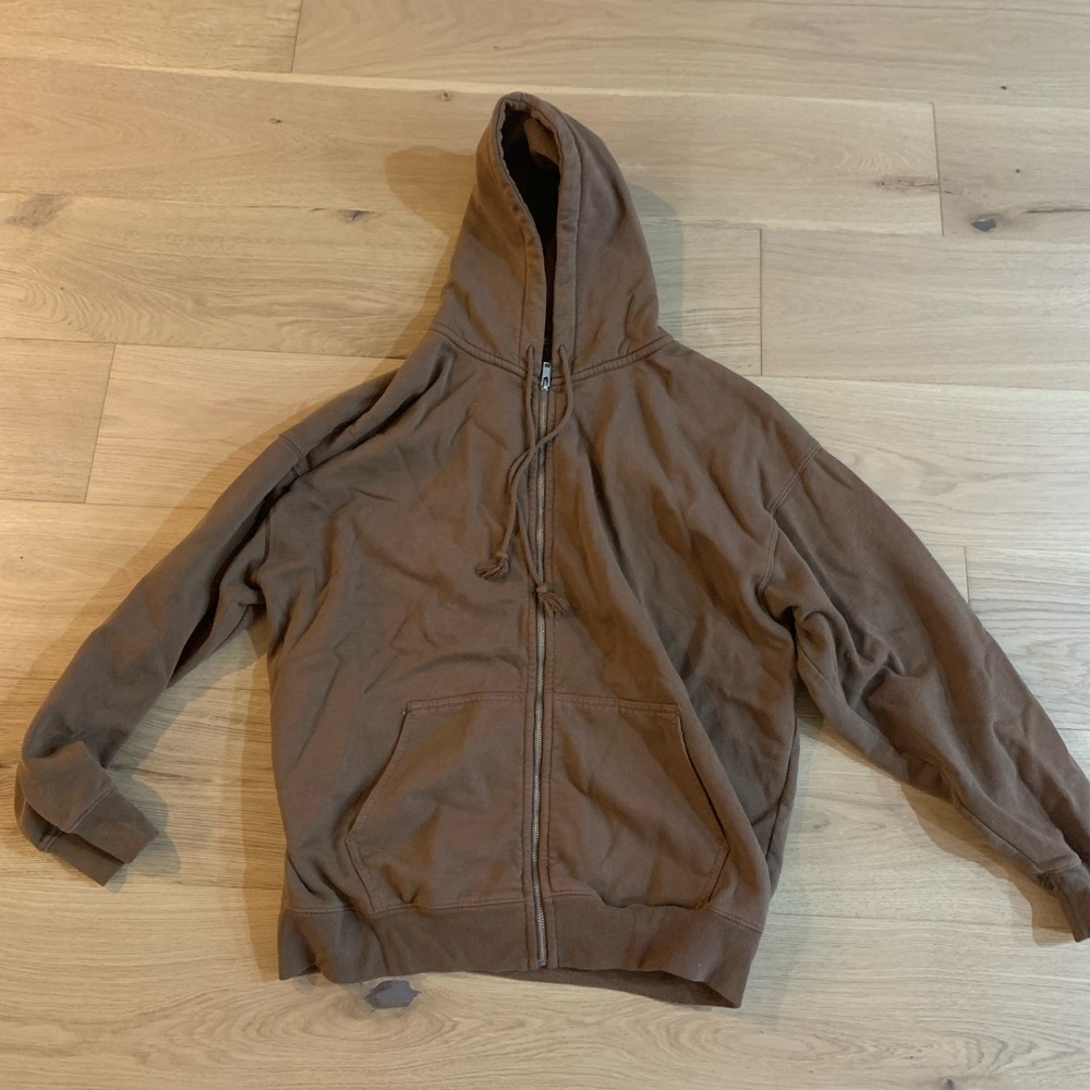 BRANDY MELVILLE BROWN SWEATSHIRT OS